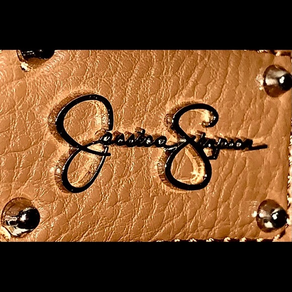 Jessica Simpson purse - Picture 1 of 5